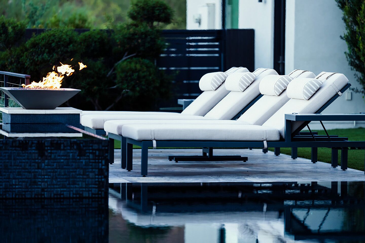 Bravada Chaise Lounge 2 Bravada Chaise Lounge - Image 2