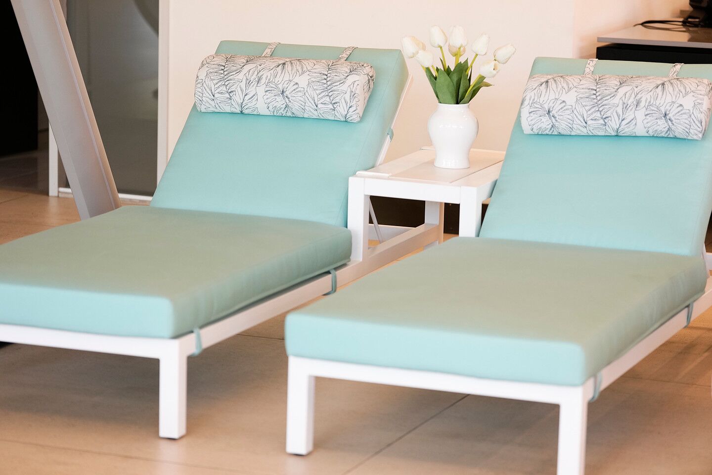 Bravada Chaise Lounge 4 Bravada Chaise Lounge - Image 4