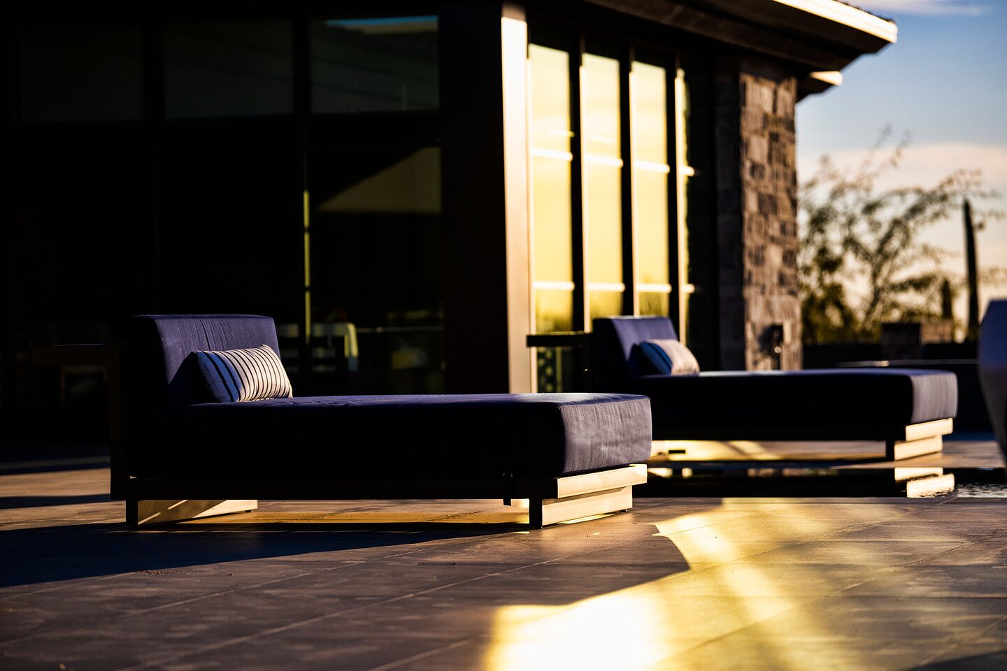 Brooklyn Transitional Chaise Lounge 5 Brooklyn Transitional Chaise Lounge - Image 5