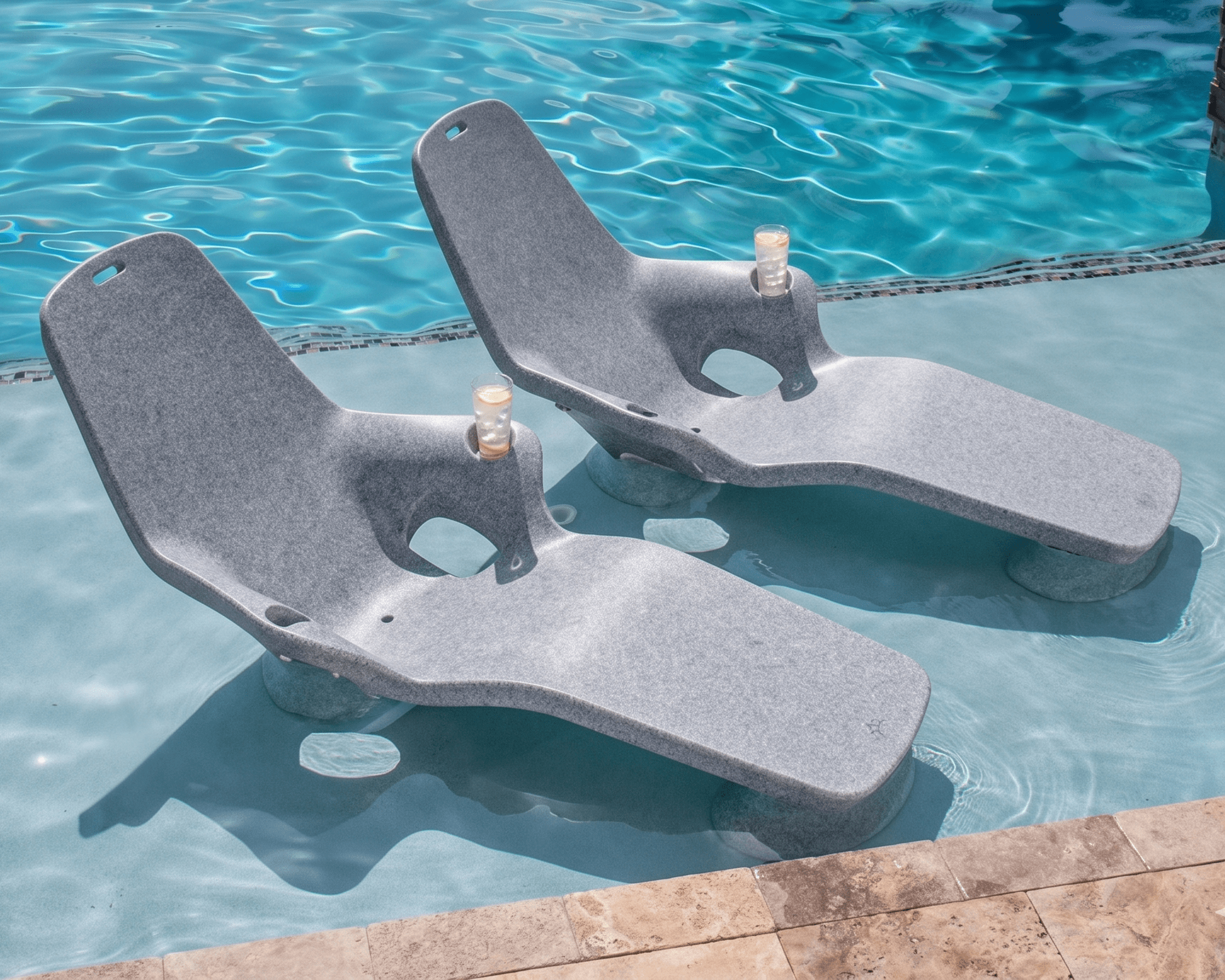 Two Shayz Loungers 5 Two Shayz Loungers - Image 5